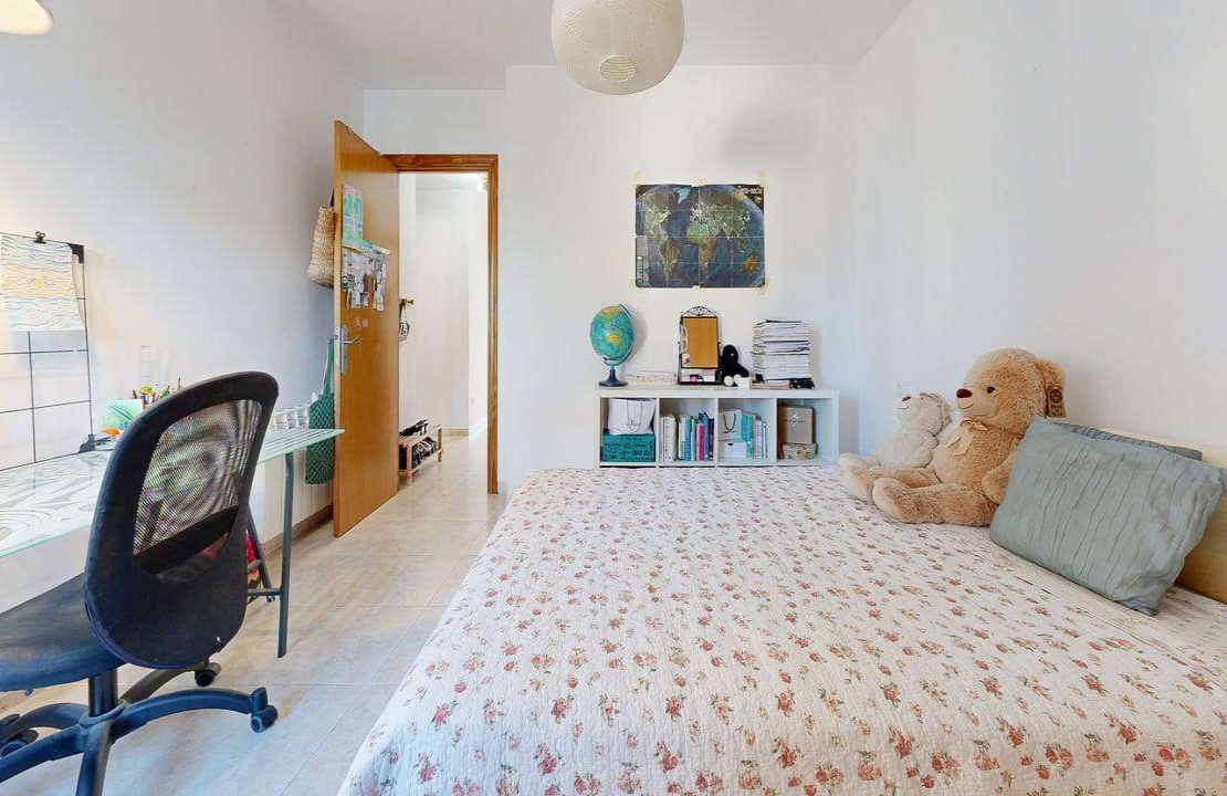 Bright apartment in Campanet offering terraces, parking and views